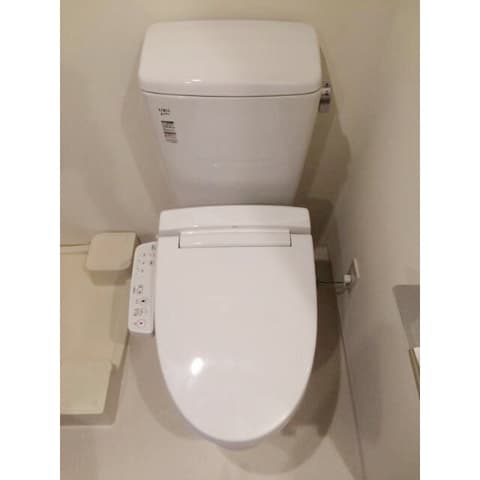Room image 8
