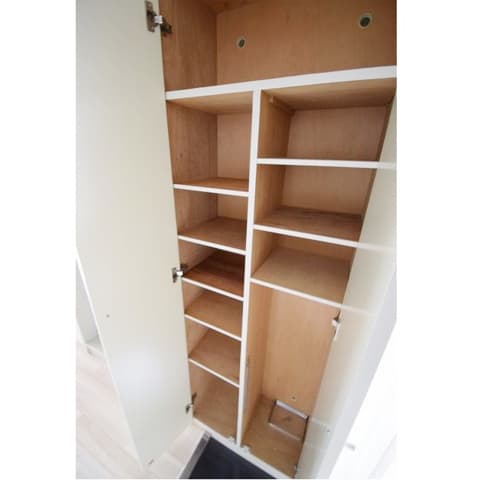 Room image 11
