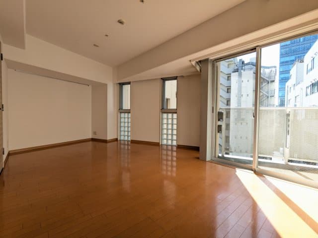 Room image 12