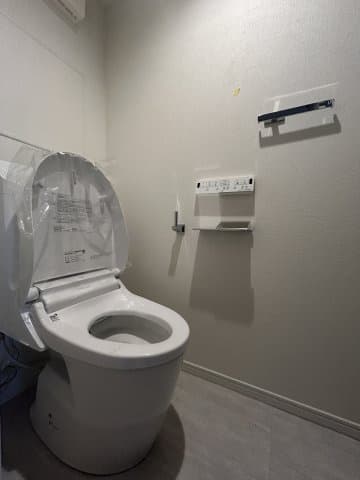 Room image 10