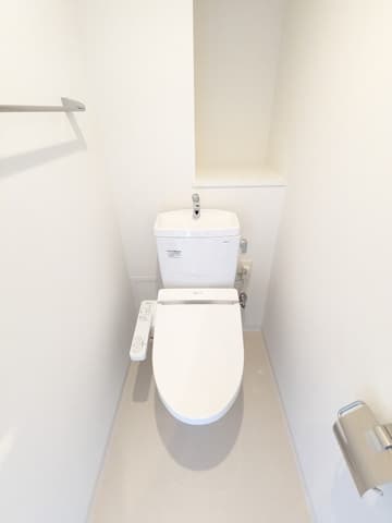 Room image 8