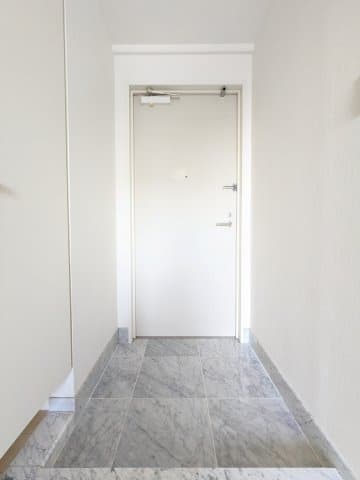 Room image 16