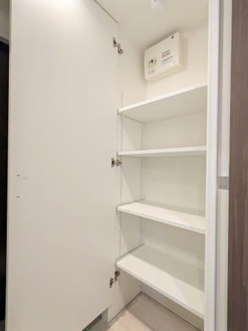 Room image 12