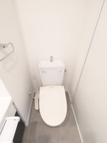 Room image 8
