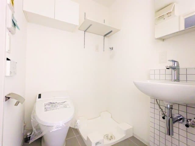 Room image 8