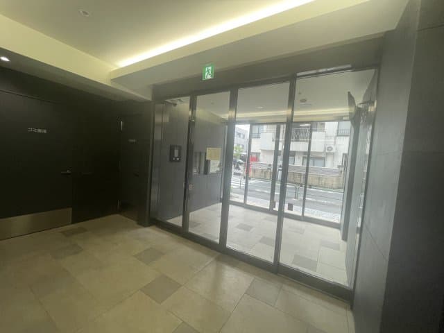 Room image 14