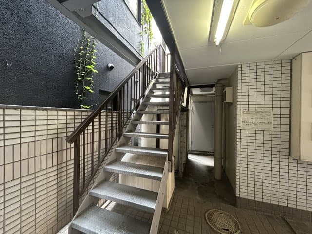 Room image 14