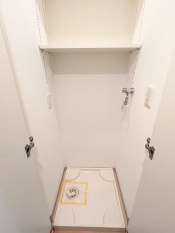 Room image 11