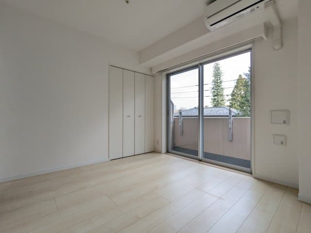 Room image 15