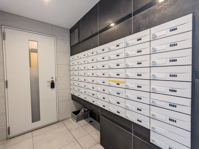 Room image 10