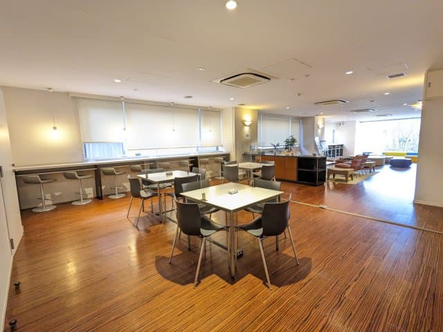 Room image 14