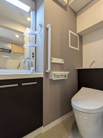 Room image 10