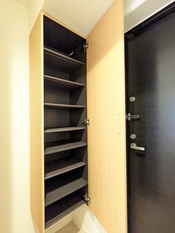 Room image 12