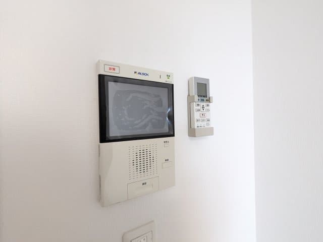 Room image 9