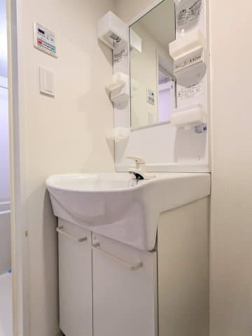 Room image 9