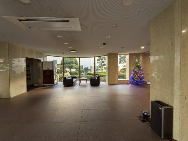 Room image 13