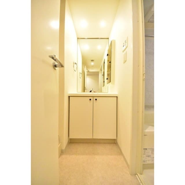 Room image 14