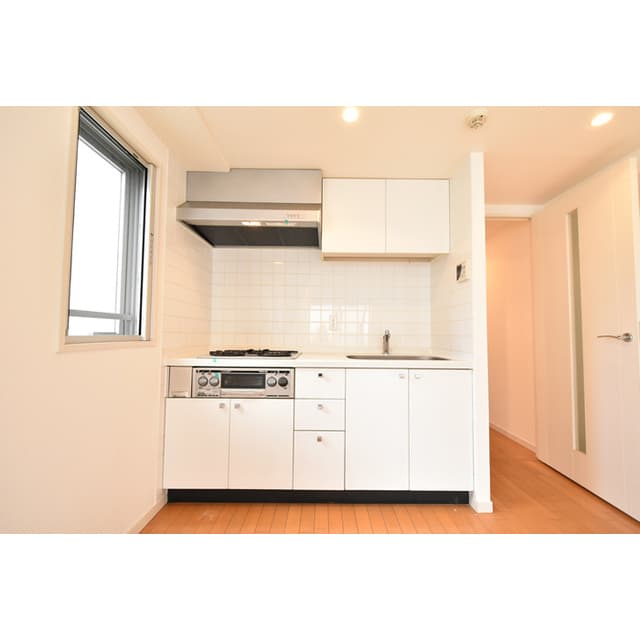 Room image 10