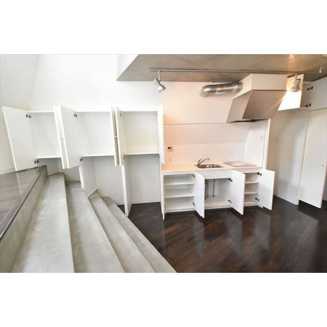 Room image 15