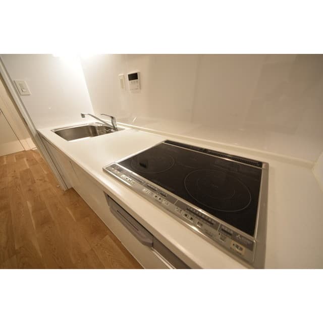 Room image 10