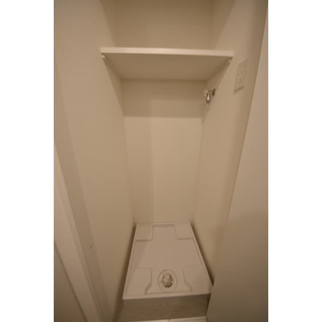 Room image 13