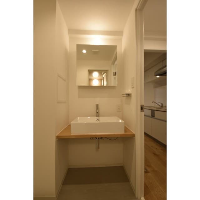 Room image 11