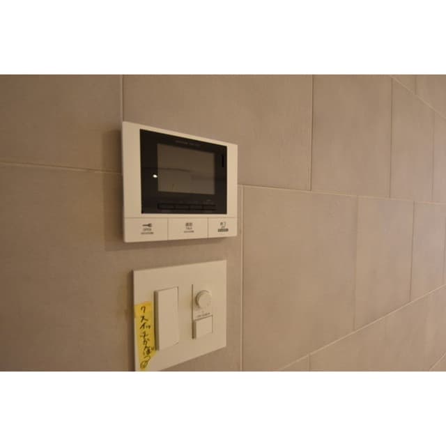 Room image 15