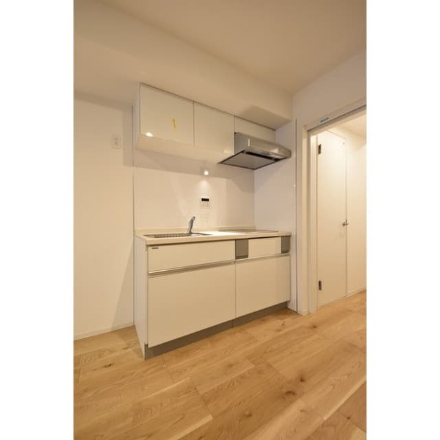 Room image 9