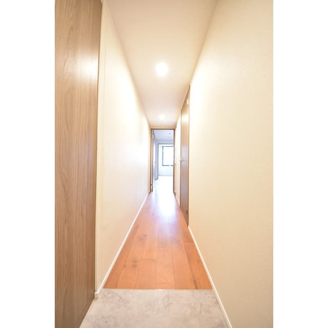 Room image 12