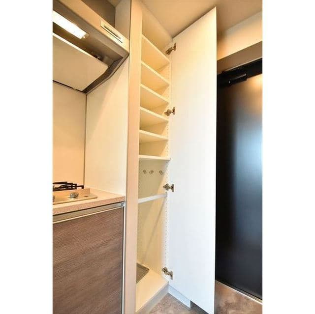 Room image 11