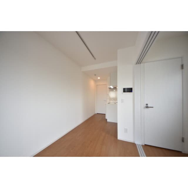 Room image 14