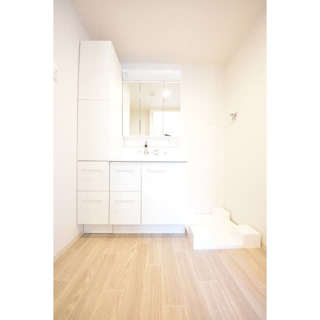 Room image 13