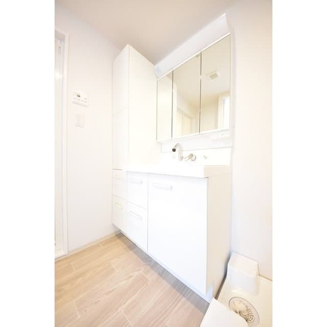 Room image 14