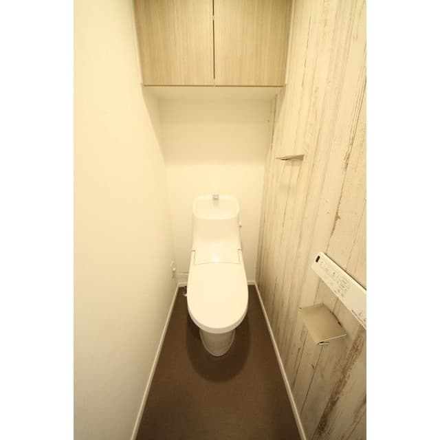 Room image 11