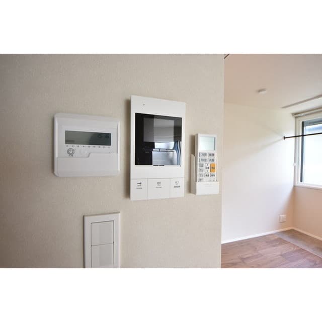 Room image 12