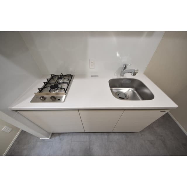 Room image 8