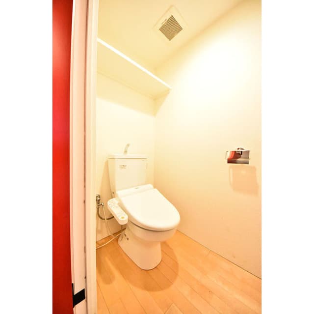 Room image 11