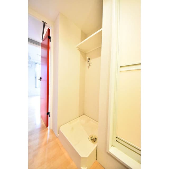 Room image 13