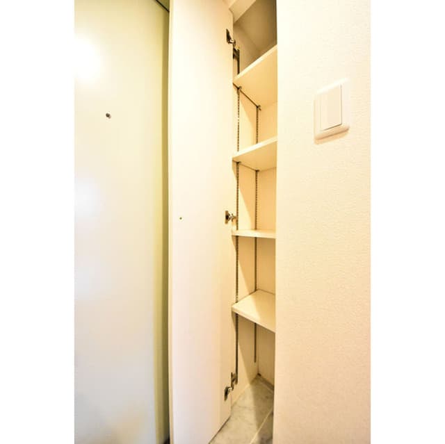 Room image 9