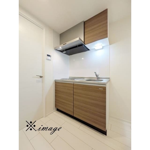 Room image 11