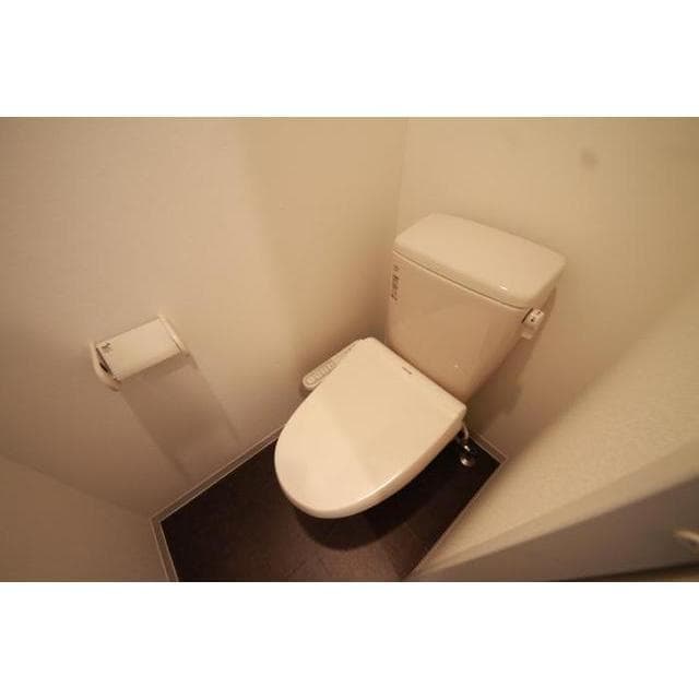 Room image 13