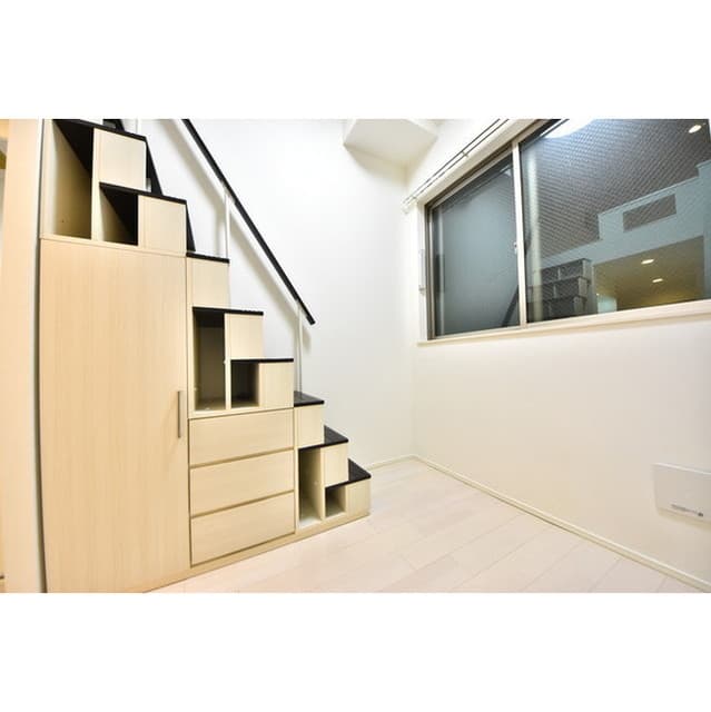 Room image 15