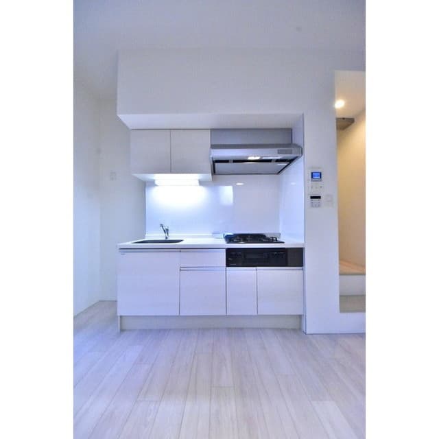 Room image 16