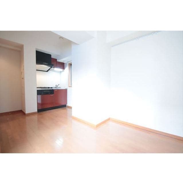 Room image 13