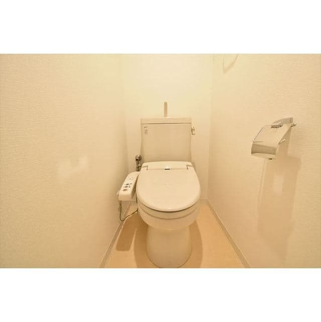 Room image 14