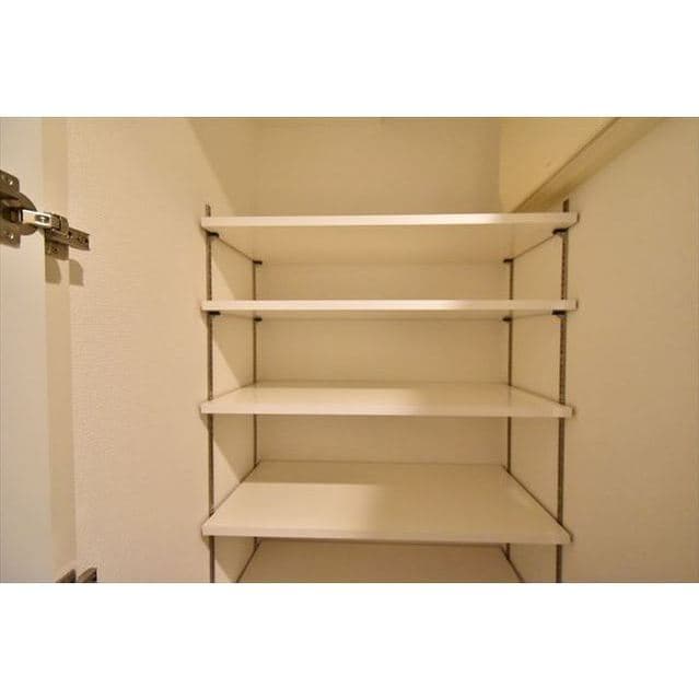 Room image 16