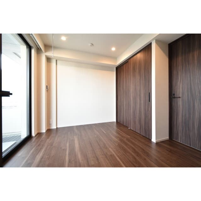 Room image 13