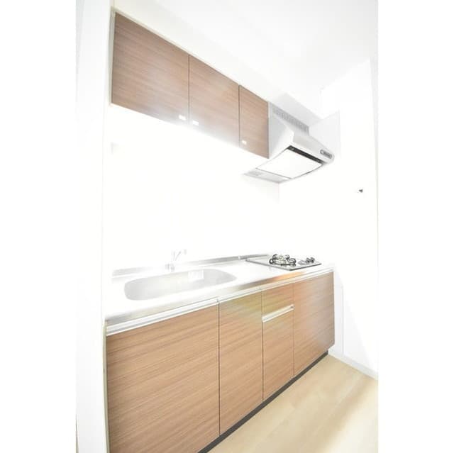 Room image 8