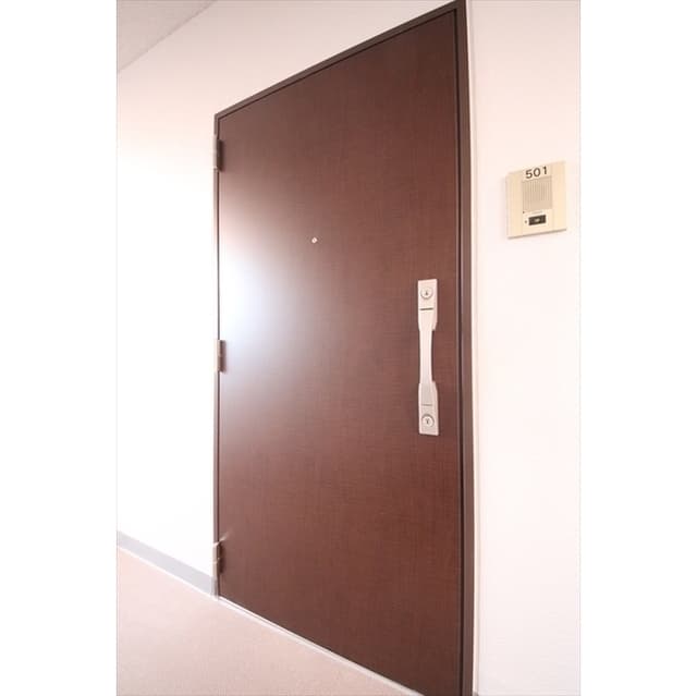 Room image 10