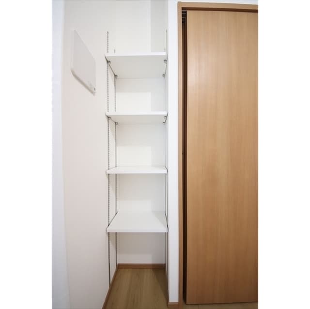 Room image 15